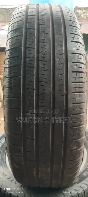 225/60r18 Tire