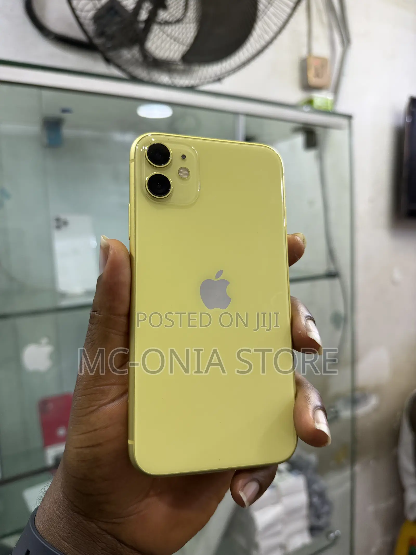 Apple iPhone 11 64 GB Yellow
