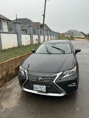 Lexus ES 2018 Black