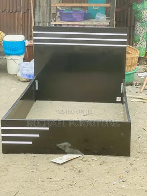 Dynamic 4 by 6 Bedframe
