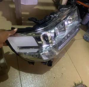 Headlights Land Cruiser 2018