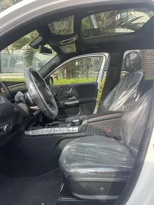 Mercedes-Benz GLB-Class 2021 White