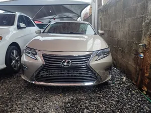 Lexus ES 2017 Gold