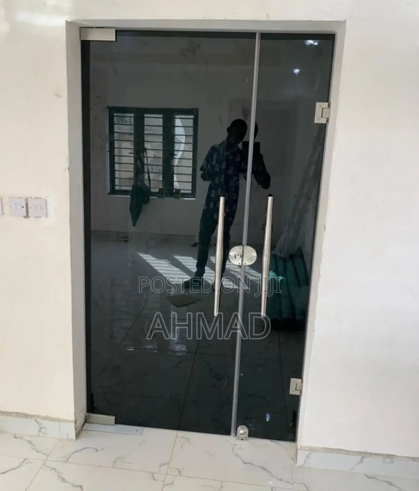 Frameless Swing Door Shower Cubicle