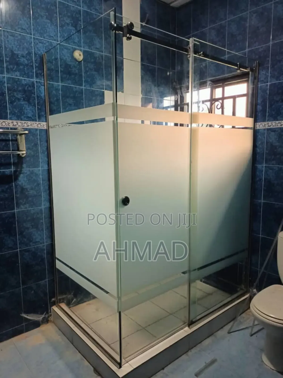 Frameless Swing Door Shower Cubicle