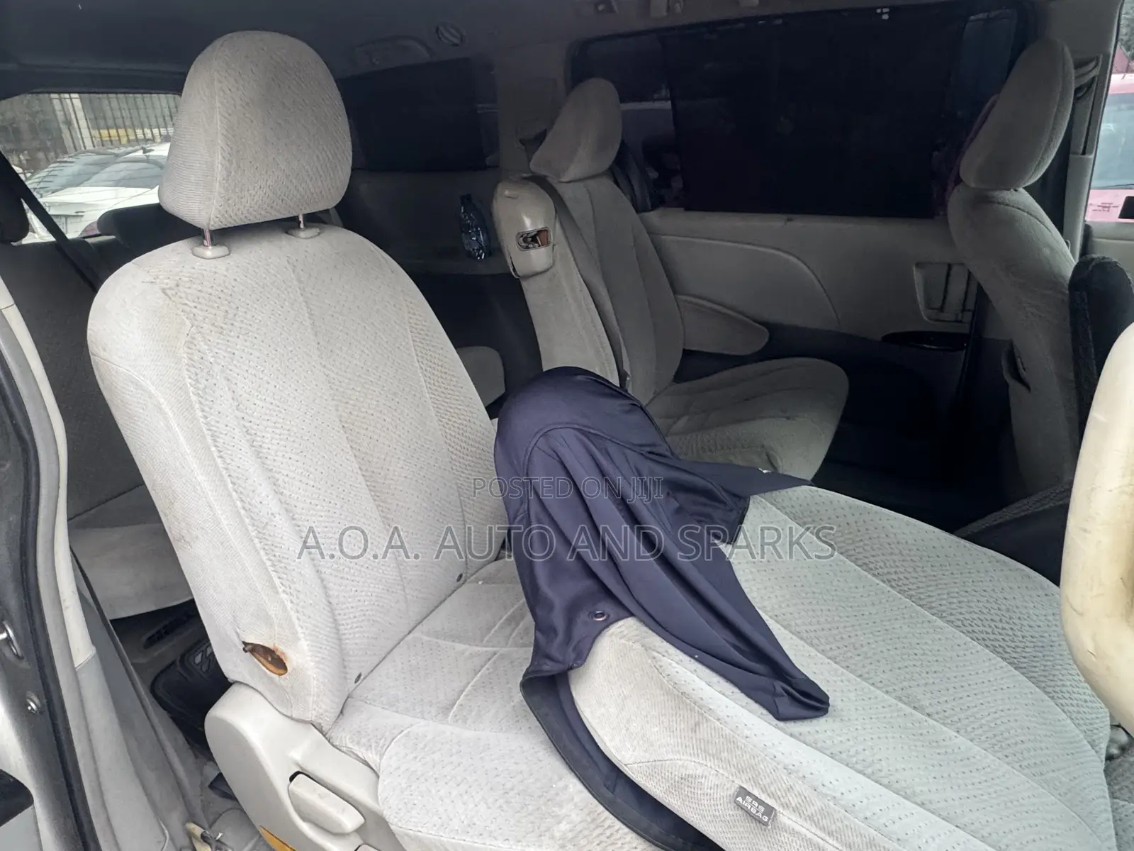 Toyota Sienna 2011 Silver