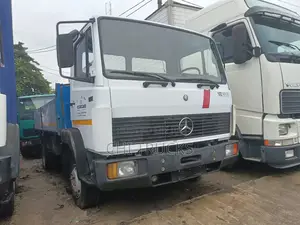 Mercedes Benz 814 Tipper and Pickup Multi_purpose Truck German Crafted