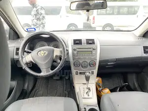 Toyota Corolla 2010 Black