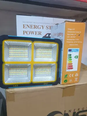 Powerful Solar Rechargeable Light With Inbiuld Power Bank
