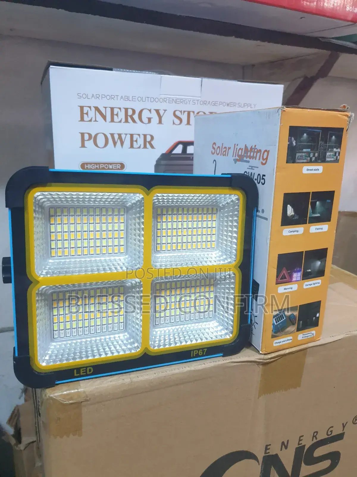 Portable Solar Rechargeable Light With Usb to Charge Phone