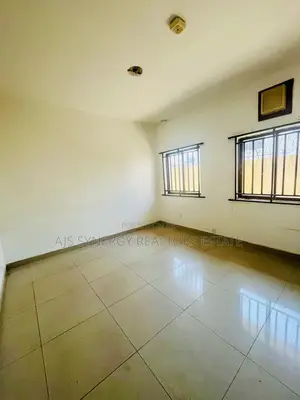 Photo - Furnished 5bdrm Townhouse / Terrace in Victoria Island for rent