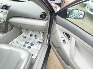 Toyota Camry LE 4dr Sedan (2.4L 4cyl 5A) 2008 Gray