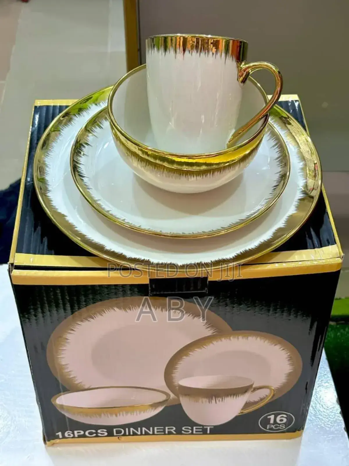 16pcs Round Dinnerware Sets
