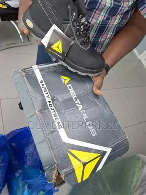 Delta Plus Safety Boot