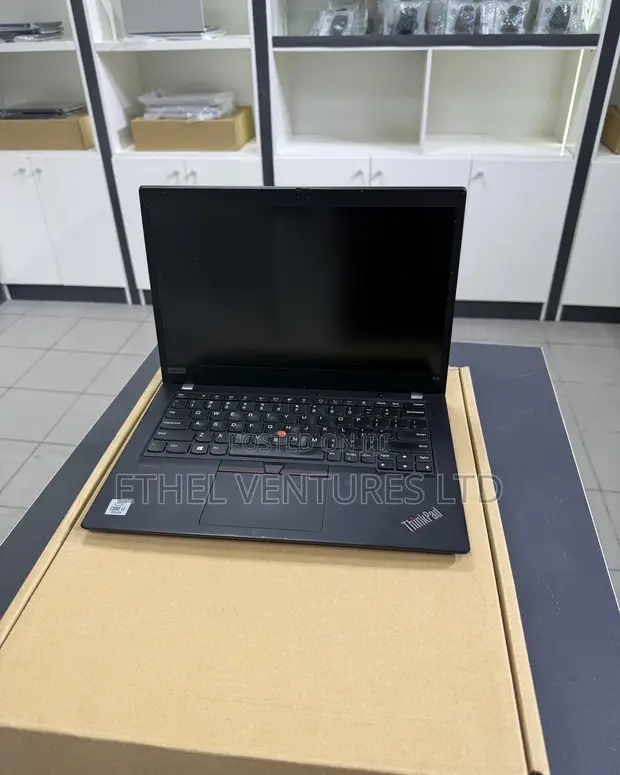 ThinkPad X13 Gen2 Core i7 16G SSD256GB