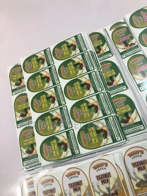 Stickers Printing for Packaging (Print and Cut Available)