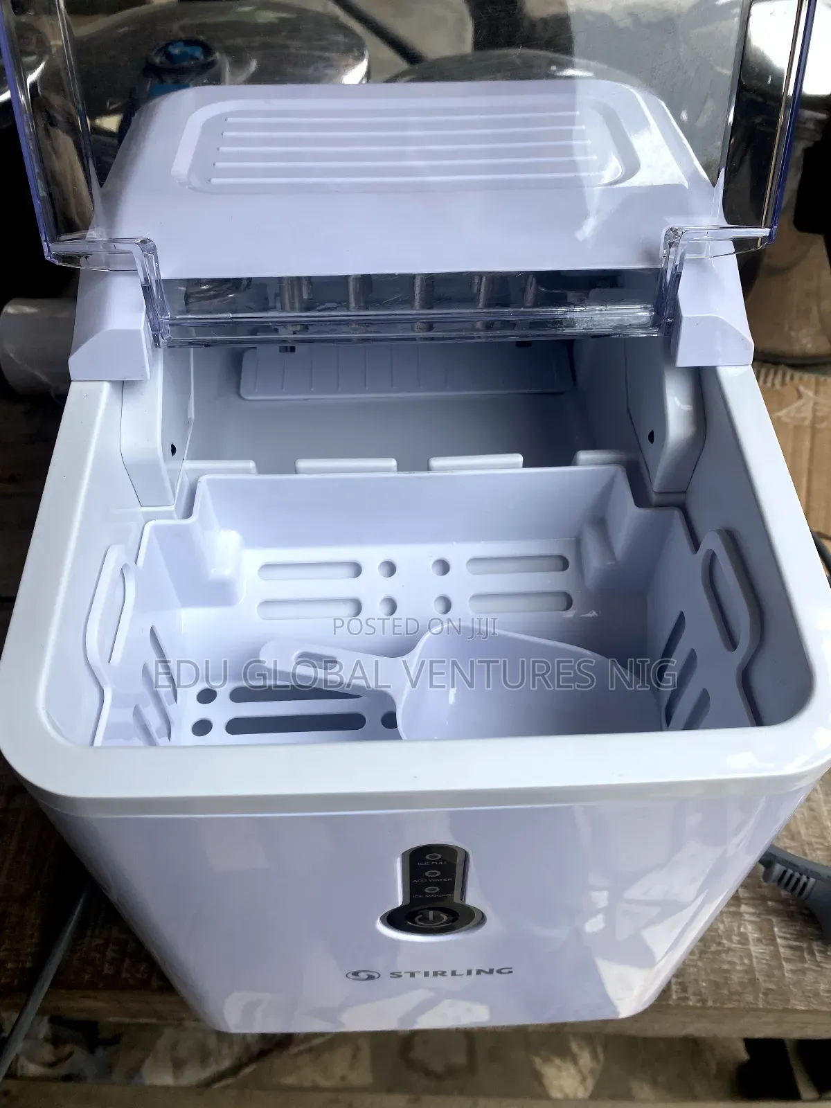 Stirling Ice Cube Machine,1.5litres 9 Hollow Ice Cubes Maker