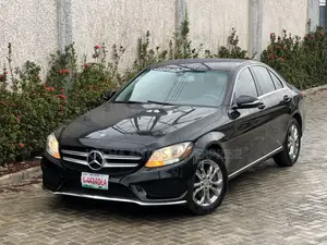 Mercedes-Benz C300 2015 Black