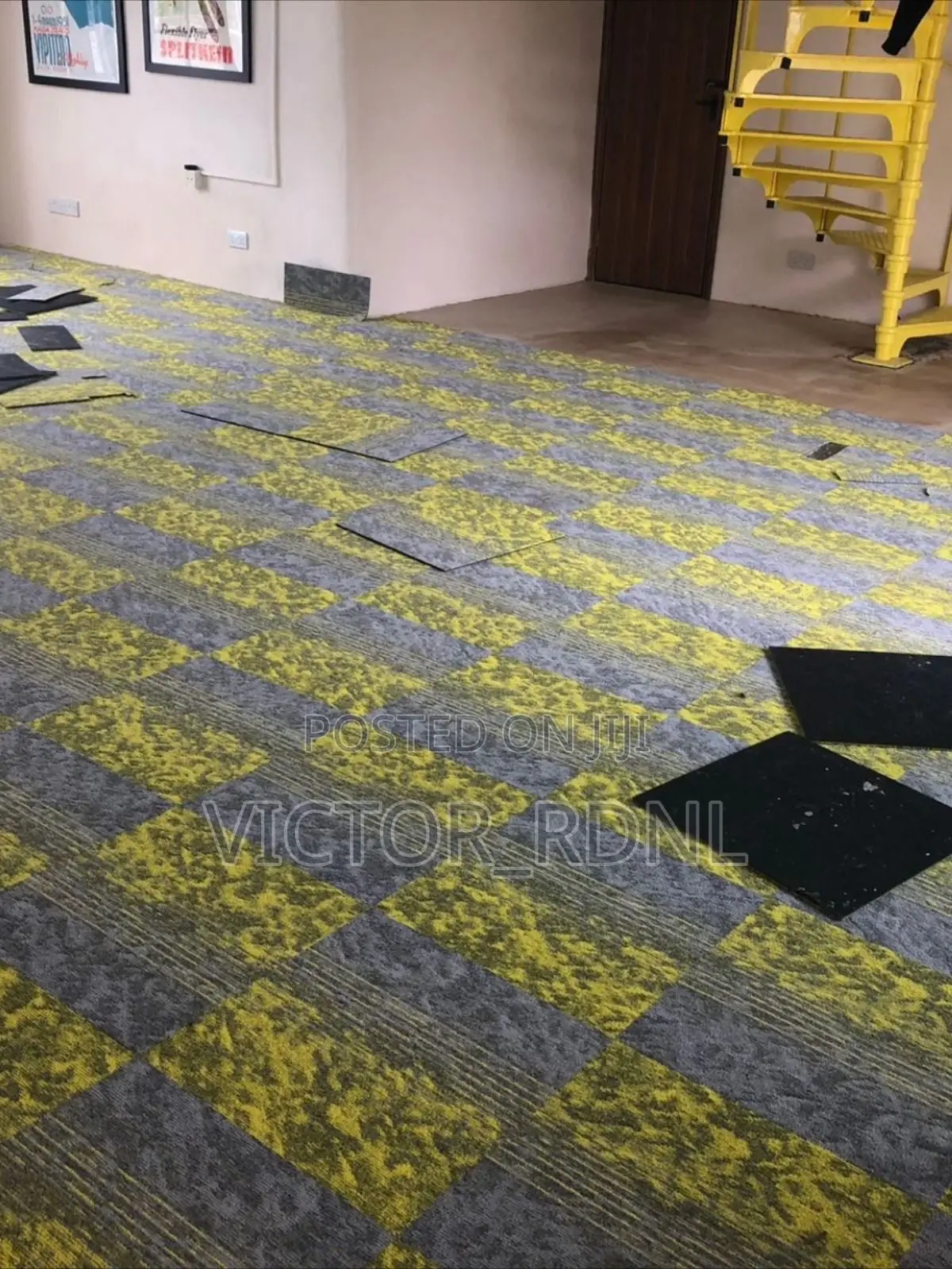 High Class Rug Carpet Tiles