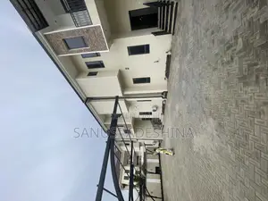 4bdrm Duplex in Jahi Gilmore,Very for rent