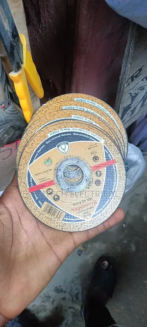 4 1/2 and 7 Inches Metal Cutting Disc