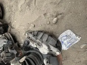  Toyota Venza Front Brake Caliper (Tokunbo)