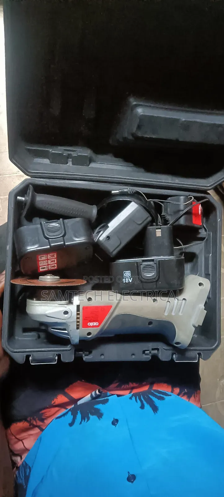 Cutting Machine With 18volt Battery (2 Pcs)