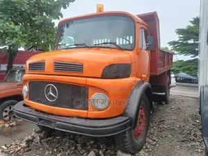 Mercedes Benz 911 Truck Non Axillary