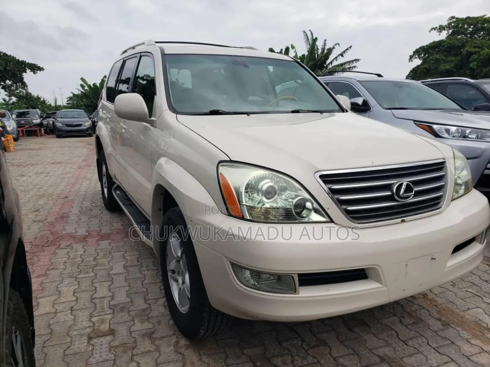 Lexus GX 470 Sport Utility 2005 Off white