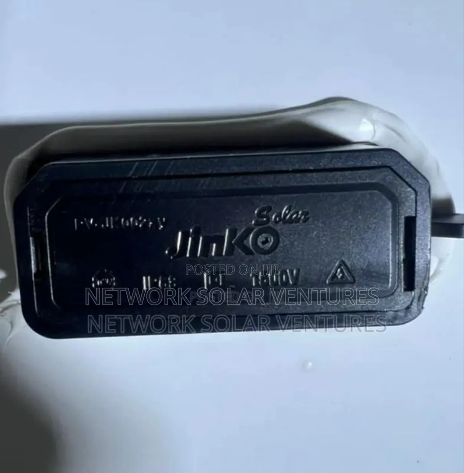600watts Jinko Solar Panel