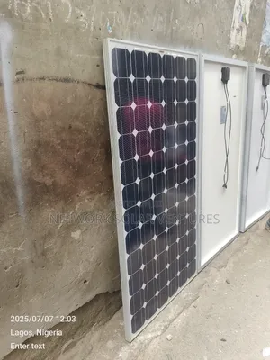 300watts 32.5v Canadian Solar Panel