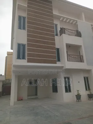7bdrm Duplex in Utako for sale