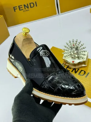 High Quality Patent Leather Shoe