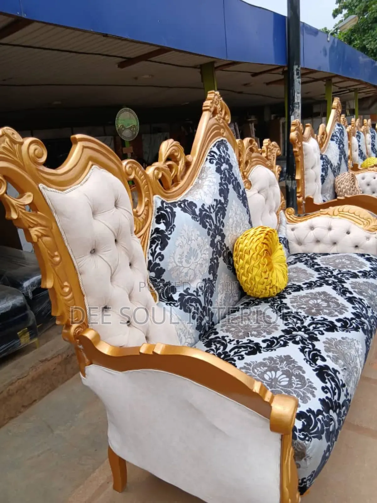 Royal Sofa Chairs