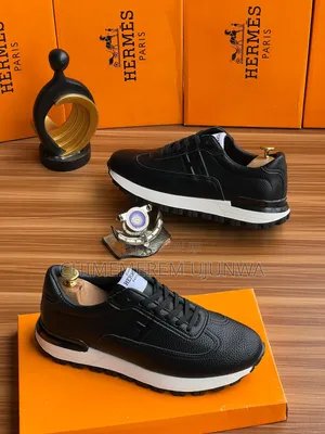 Quality Tommy Hilfiger Available in Both Colors