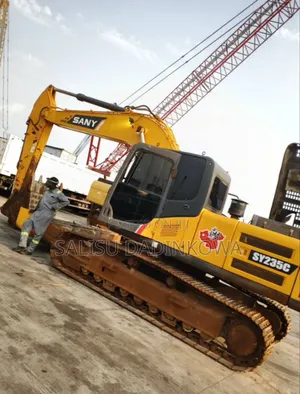 Clean Excavator for Rent in Kano