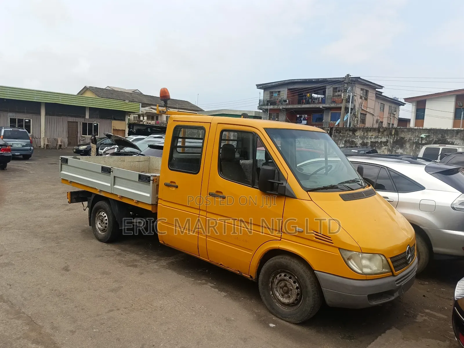 Ford Transit 2004 Yellow