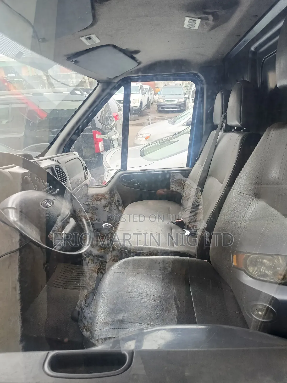 Ford Transit 2004 Yellow