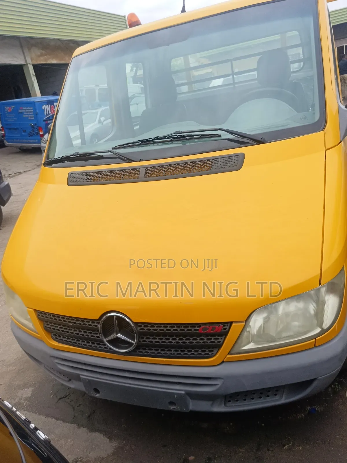 Ford Transit 2004 Yellow
