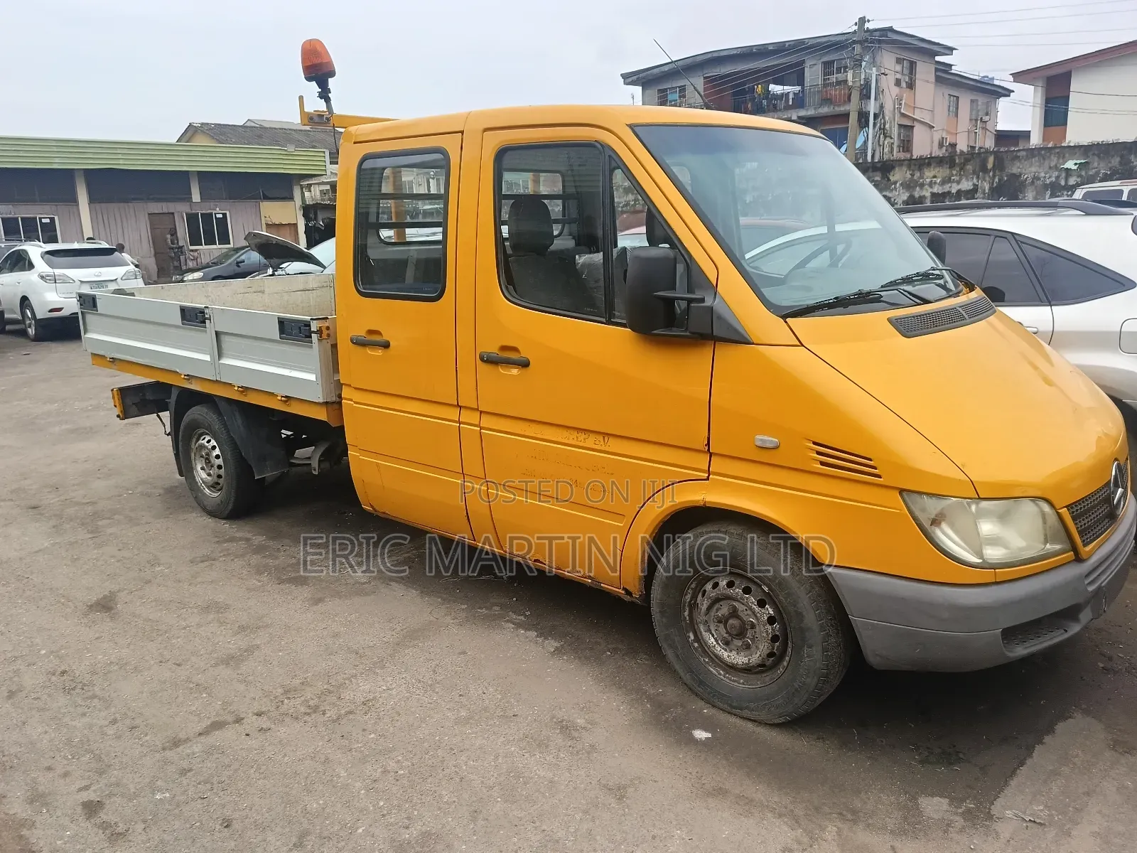 Ford Transit 2004 Yellow