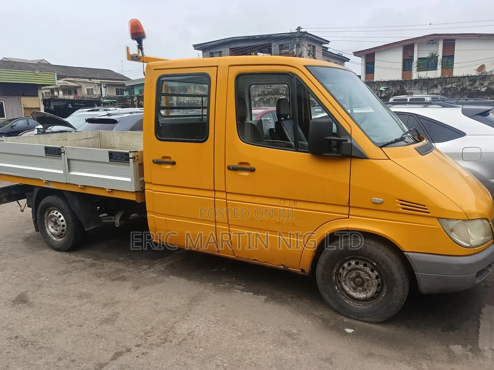 Ford Transit 2004 Yellow