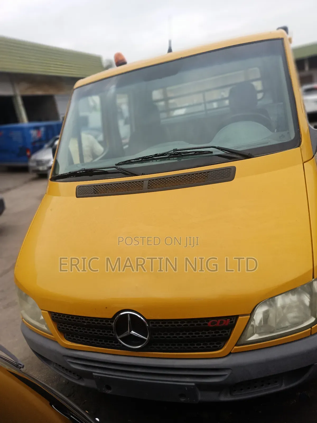 Ford Transit 2004 Yellow