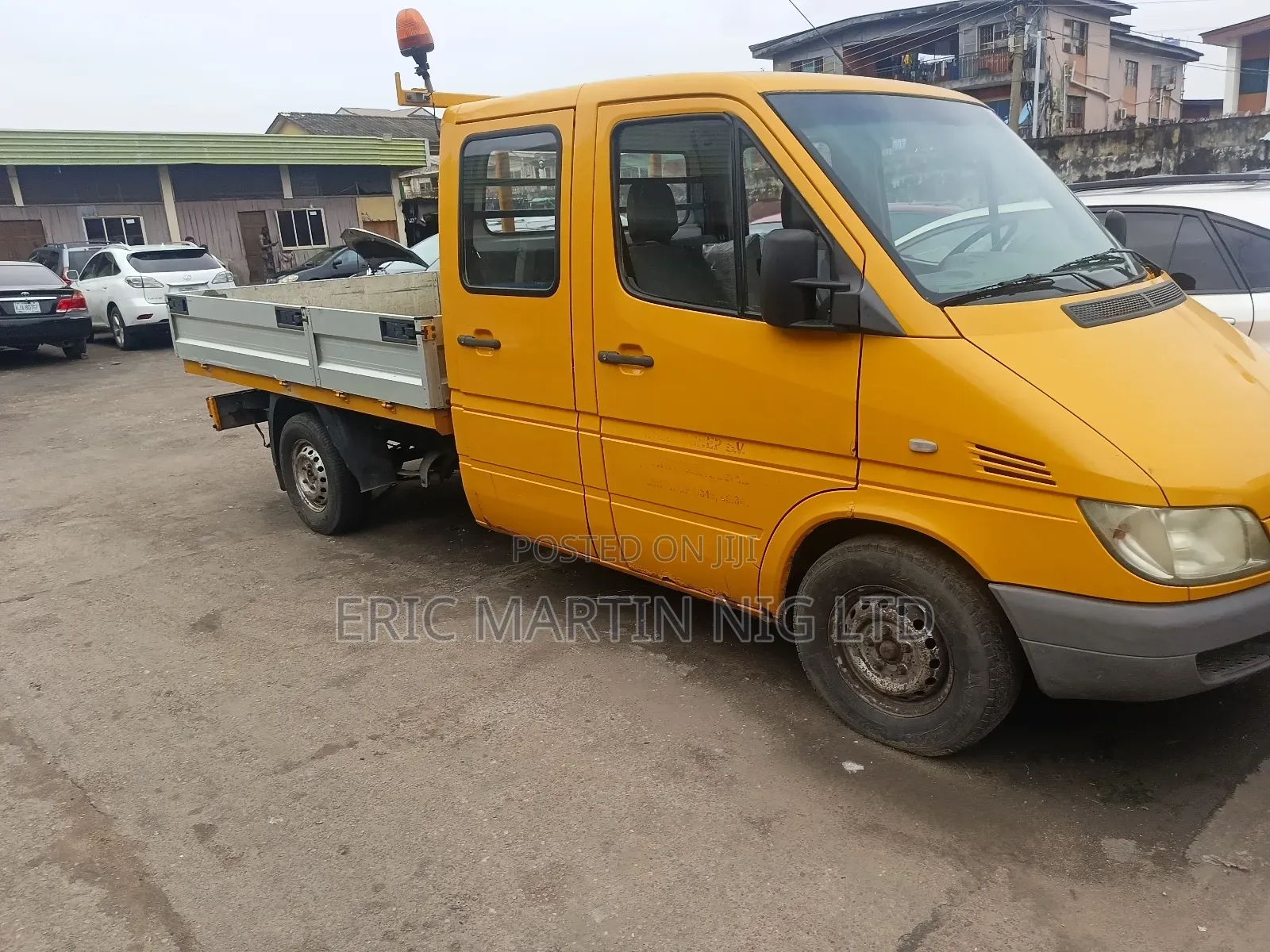 Ford Transit 2004 Yellow