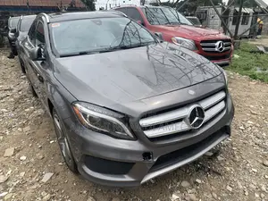 Mercedes-Benz GLA 250 2018 Gray