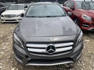 Mercedes-Benz GLA 250 2018 Gray