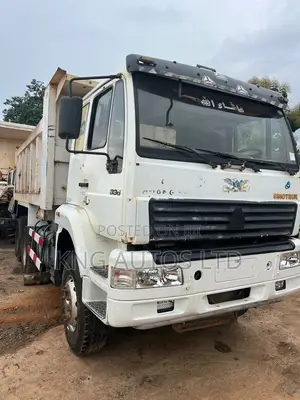 Photo - Howo 371hp Small Cabin