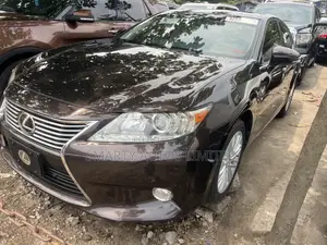 Lexus ES 2015 Brown