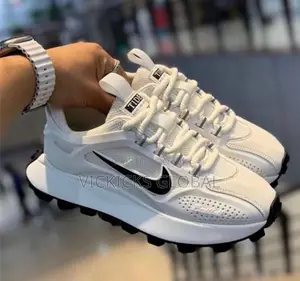 High Quality Chunky Lace Up Nike Sneakers