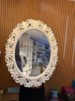 Aura Mirror