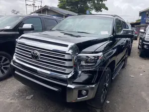 Toyota Sequoia Platinum 4dr SUV 4WD (5.7L 8cyl 6A) 2016 Black